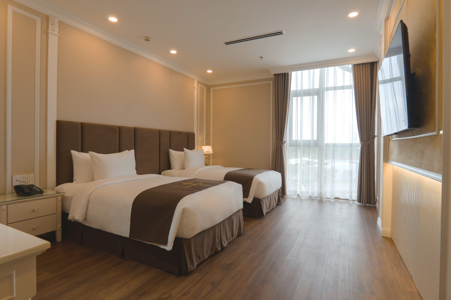 PHÒNG LACHATEAU FAMILY